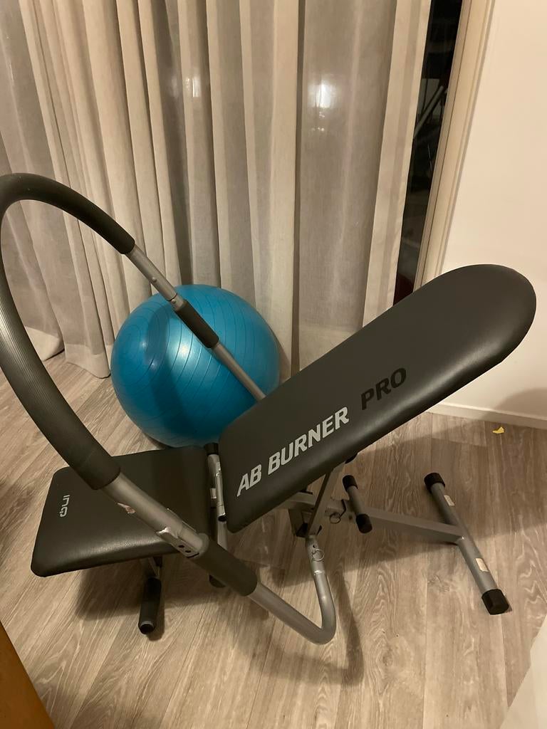 Ab Burner Pro - Buikspiertrainer and gym ball, Verzenden, Overige typen, Zo goed als nieuw, Buik