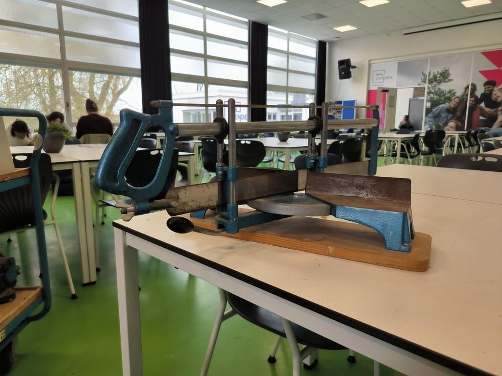 Blauwe afkortzaag, Ophalen