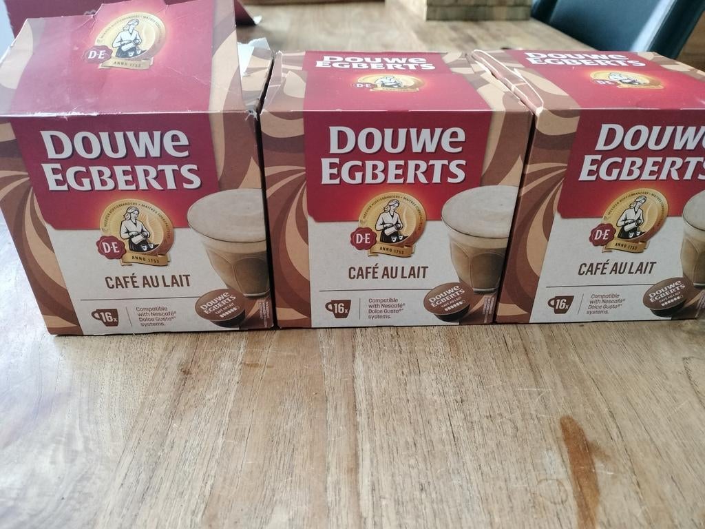Douwe Egberts Café au Lait Koffiecups (3x16 stuks), Koffiepads en cups, Overige modellen, 10 kopjes of meer, Nieuw