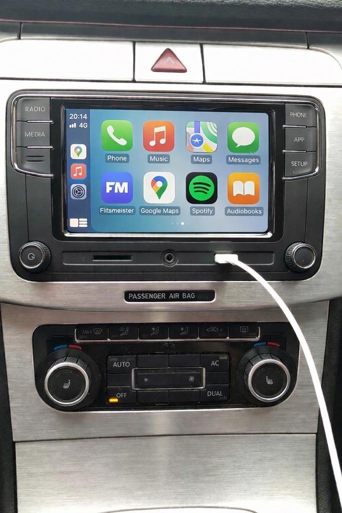 CarPlay autoradio RCD330 Volkswagen, Auto diversen, Ophalen of Verzenden, Gebruikt