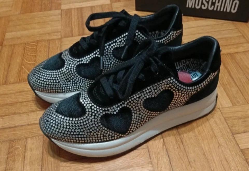 Love Moschino sneaker 37 nieuw, Zwart, Nieuw, Ophalen of Verzenden, Sneakers of Gympen