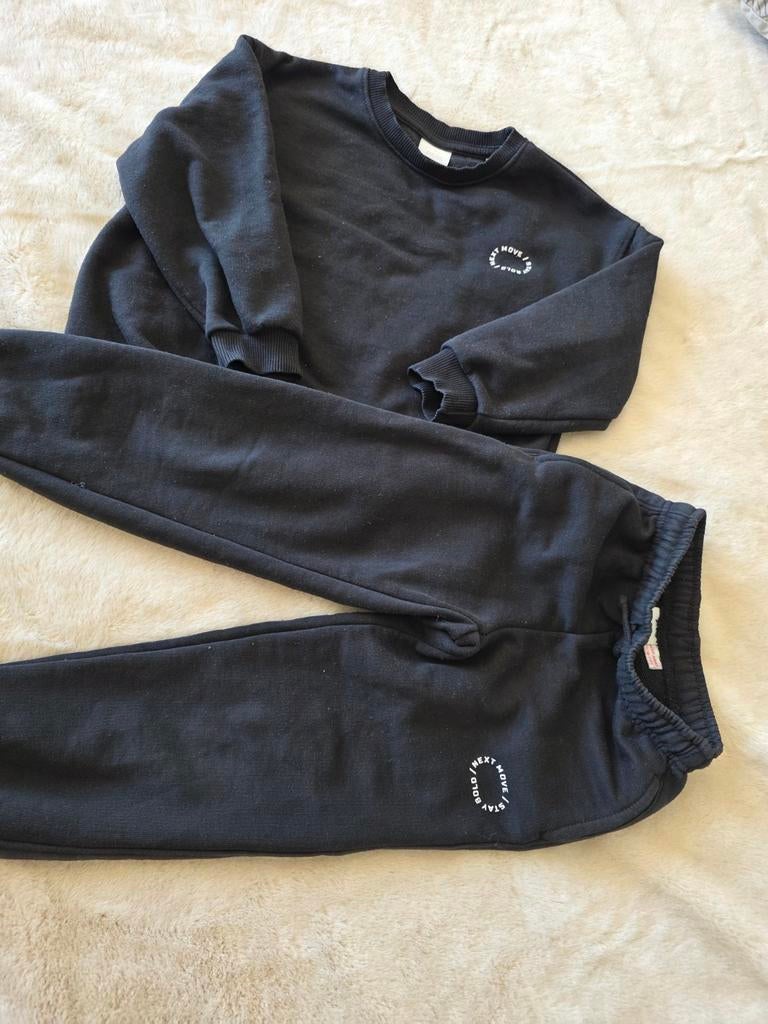 Zwarte Zara joggingpak maat 116, Ophalen of Verzenden