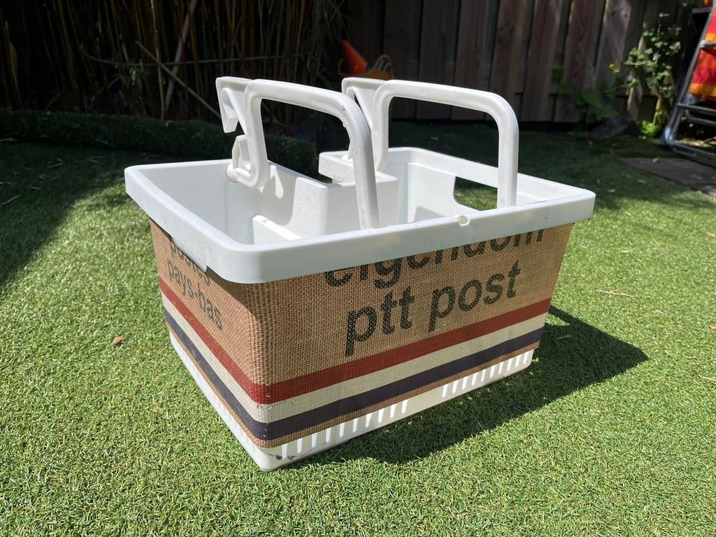 Leuk nieuw fietskrat voor aan stuur retro ptt post, Ophalen of Verzenden, Nieuw, Fietskrat, Stuurbevestiging