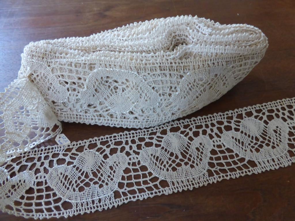 Antiek hand geklost KANT 9 cm breed / 22,5 m / p.meter /nr50, Ophalen of Verzenden, Nieuw, Kant