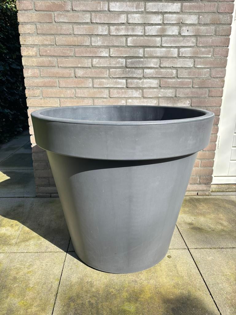 Grote bloempot 80cm, Tuin en Terras, Bloembakken en Plantenbakken, Gebruikt, Kunststof, Binnen, Tuin, 60 cm of meer, Rond, Ophalen