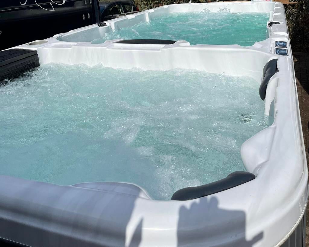 Comfortabele 8 pers. Passion Zwemspa Aquatic 3 incl Garantie, Tuin en Terras, Ophalen, Zo goed als nieuw