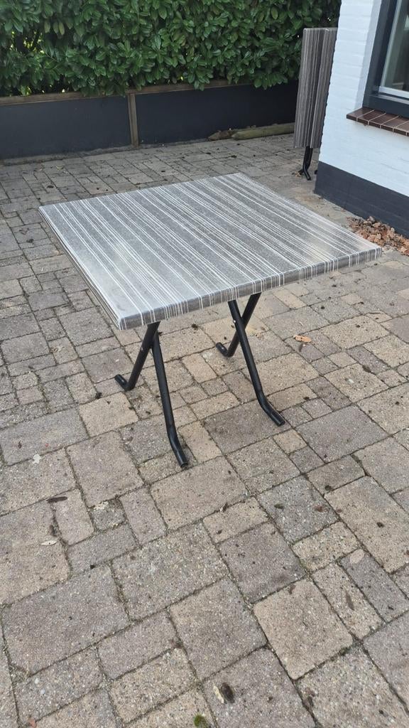 7 opklapbare terrastafels, Tuin en Terras, Tuintafels, Ophalen of Verzenden, Gebruikt, Vierkant, Metaal