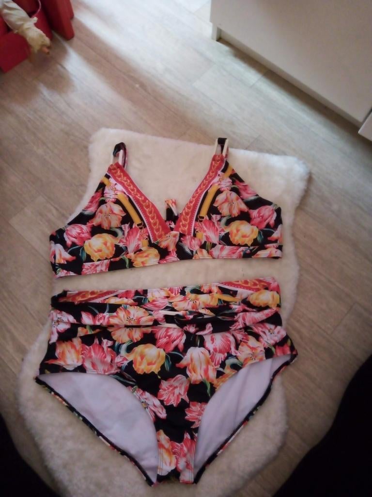 Bikini ,high waist broekje maat 46, Kleding | Dames, Badmode en Zwemkleding, Overige kleuren, Nieuw, Ophalen of Verzenden, Bikini