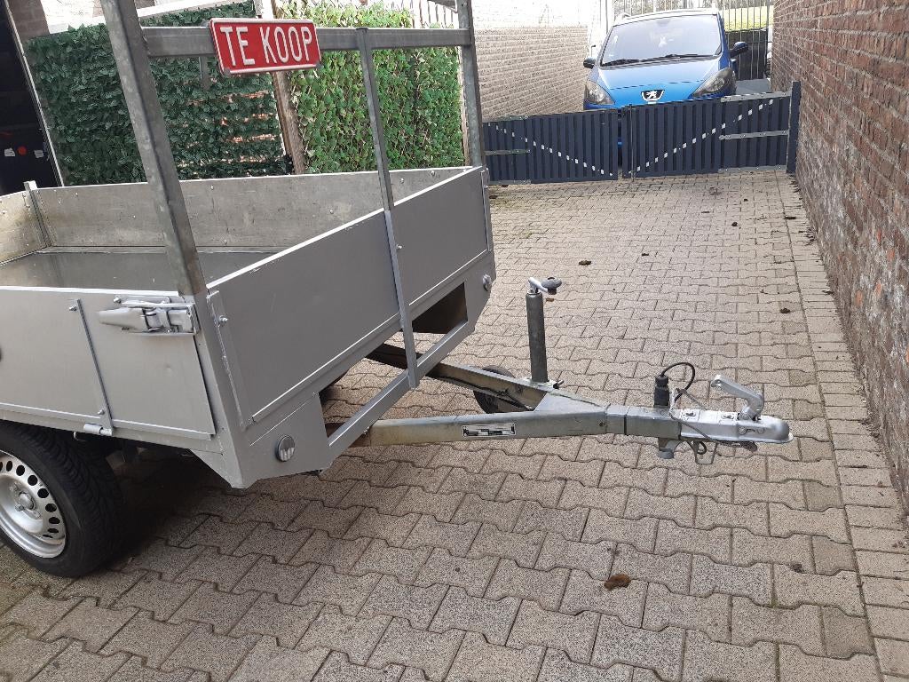 heel fijne plateau aanhanger, Ophalen, Zo goed als nieuw