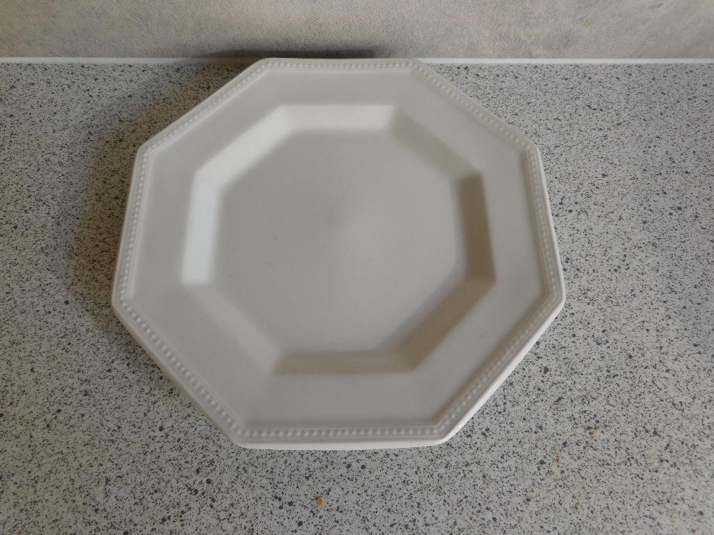 Bord 17 cm. Heritage Johnson Brothers, Ophalen of Verzenden, Zo goed als nieuw, Bord(en), Overige stijlen