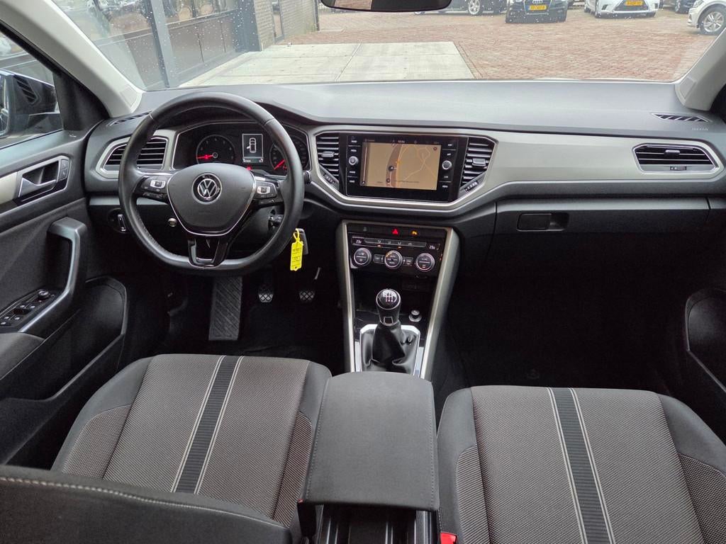 Volkswagen T-Roc 1.0 TSI Style Business | CarPlay | ACC | Cr, Voorwielaandrijving, Stof, Gebruikt, 1194 kg