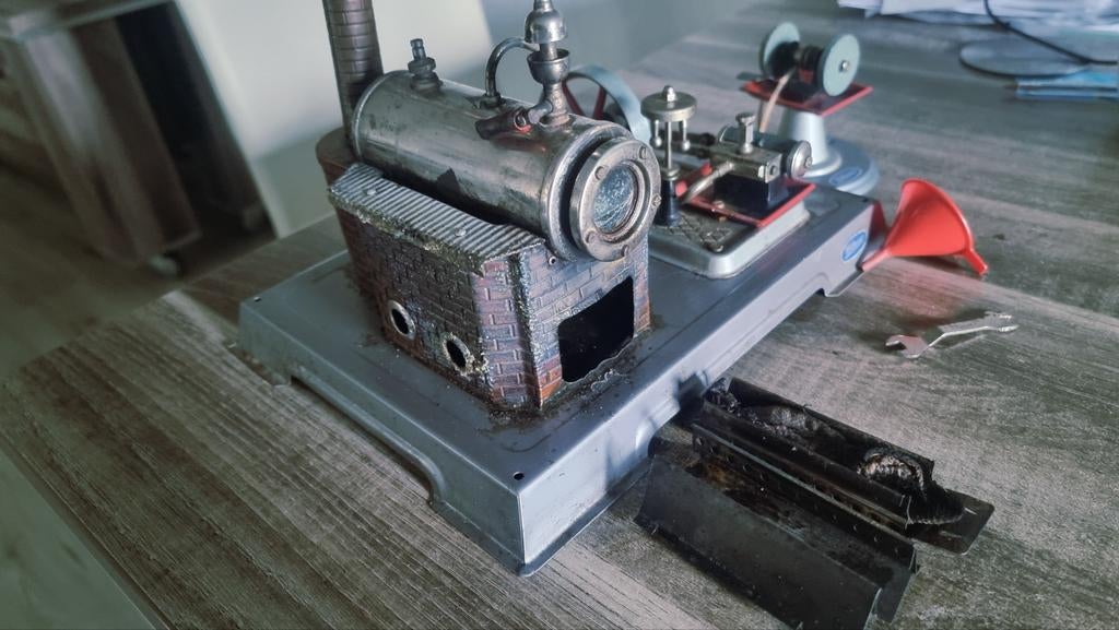 Vintage Wilesco D10 stoommachine met slijpsteen (ja, Ophalen of Verzenden, Gebruikt, 1:50 tot 1:144