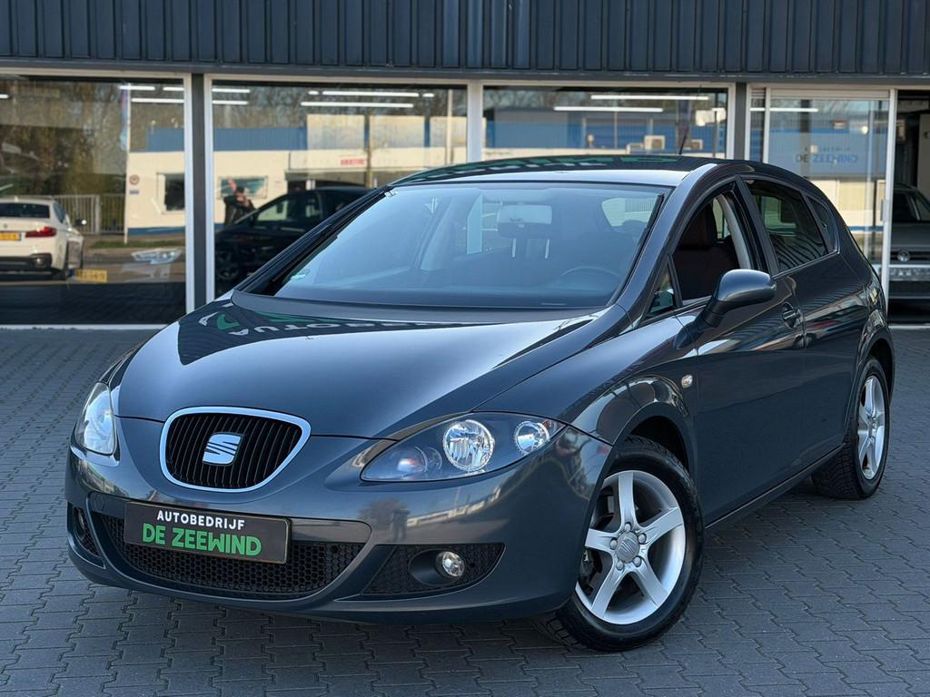Seat Leon 1.6 Sportstyle|navi|trekhaak, Auto's, Gebruikt, 4 cilinders, Leon, Euro 4