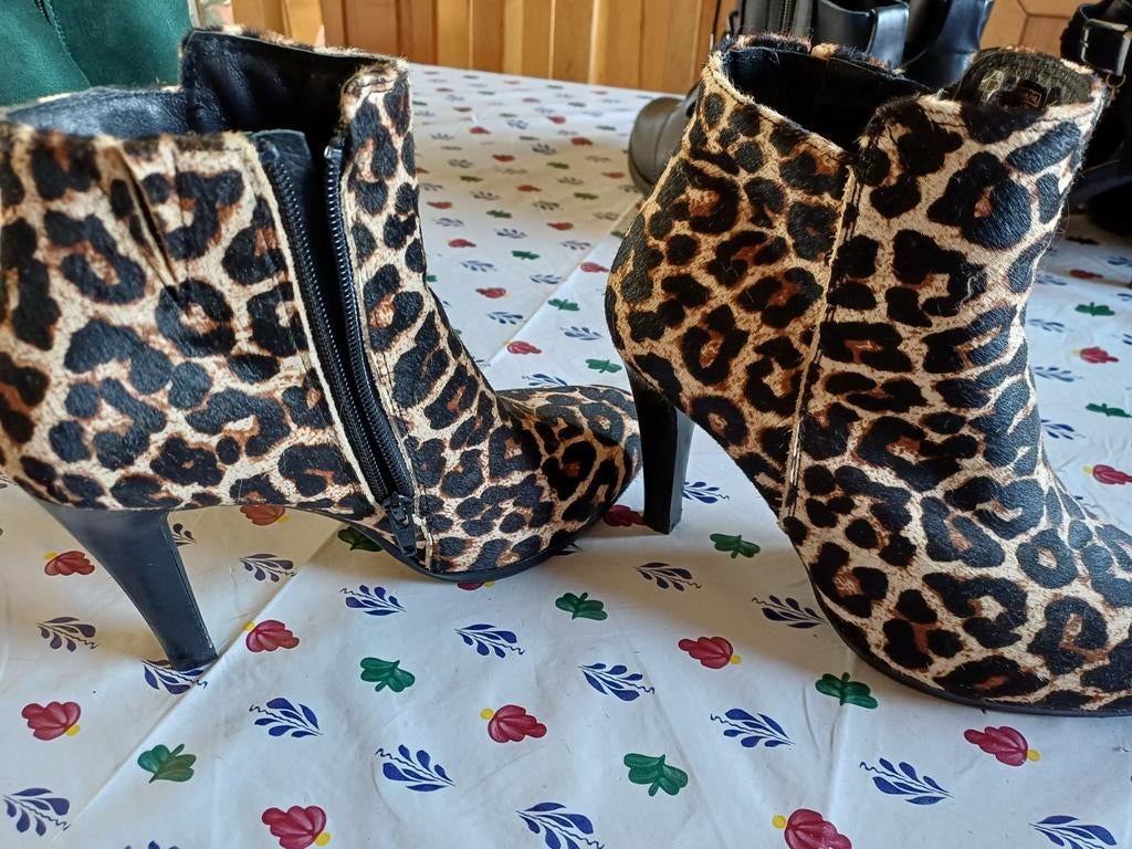 Enkel laarsje, Ophalen of Verzenden, Zo goed als nieuw, Bruin