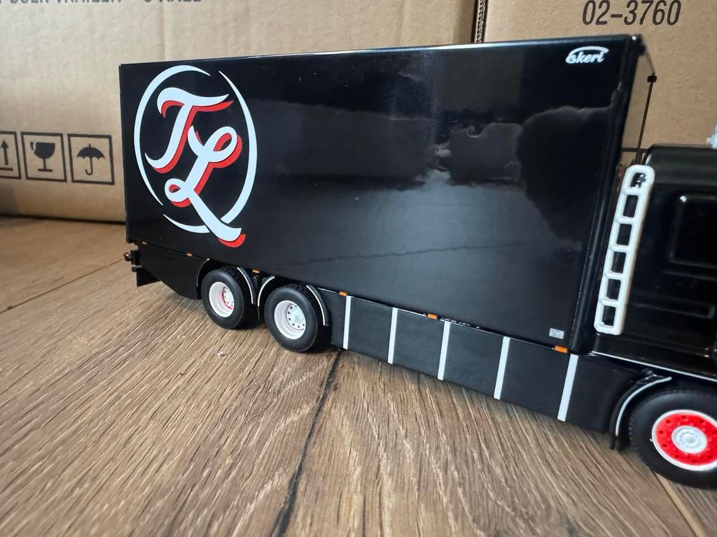 WSI Scania 143 bakwagen Truckstyling Lunteren, Hobby en Vrije tijd, Modelauto's | 1:50, Ophalen of Verzenden, Zo goed als nieuw