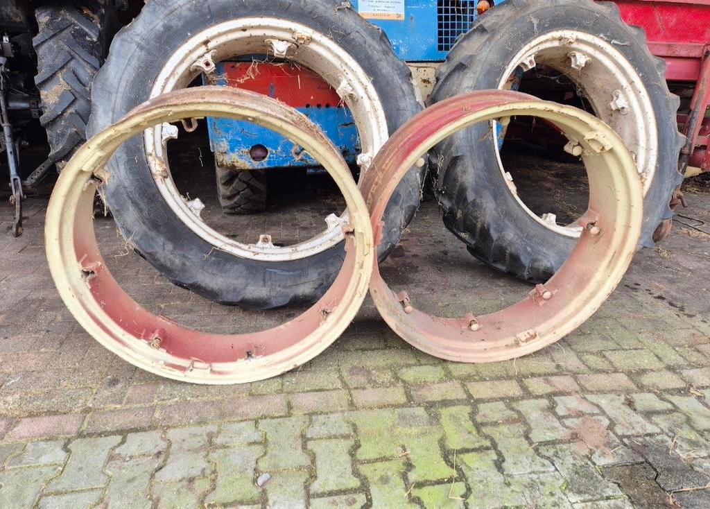 Te koop div. Trekker Velgen R34 R36 R38, Ophalen