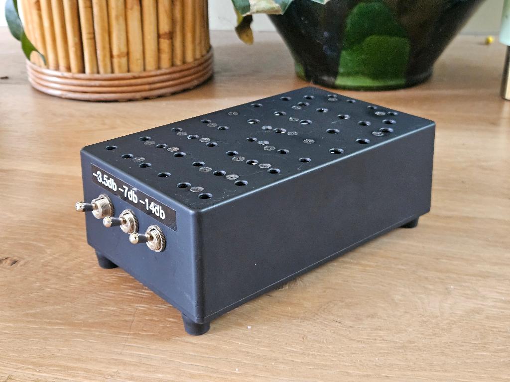 JohnH Attenuator 16ohm, Muziek en Instrumenten, Ophalen of Verzenden, Zo goed als nieuw, Volume