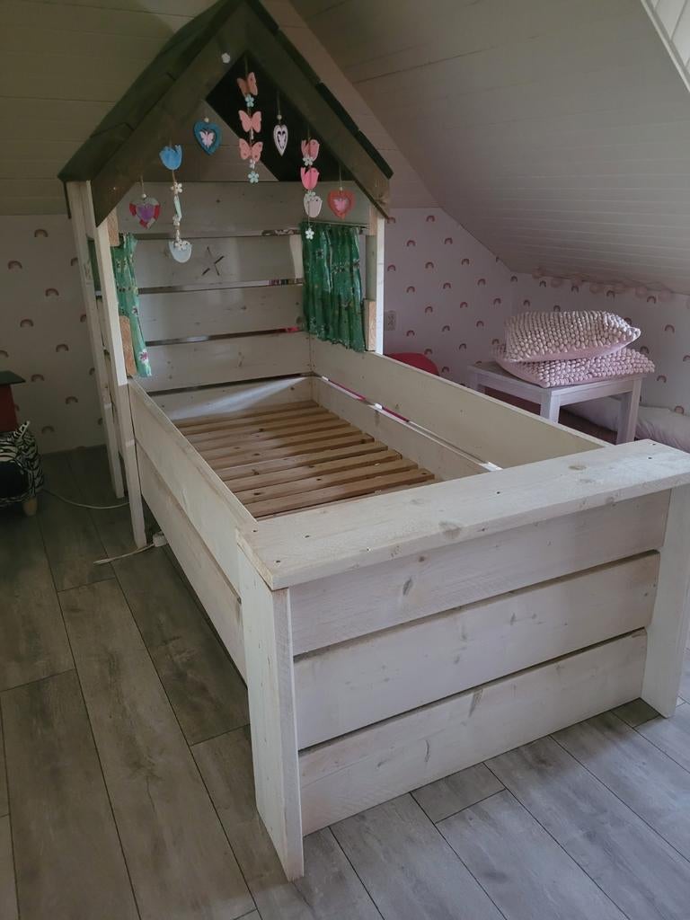 Steigerhouten bed met huisje!, 85 tot 100 cm, Zo goed als nieuw, 180 cm of meer, Ophalen