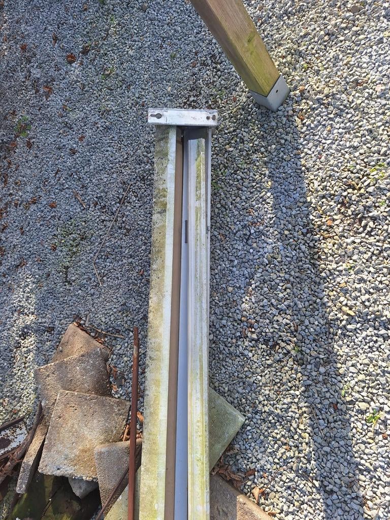 Zonnescherm Aluminium ,  moet schoongemaakt, Ophalen of Verzenden, Knikarmscherm