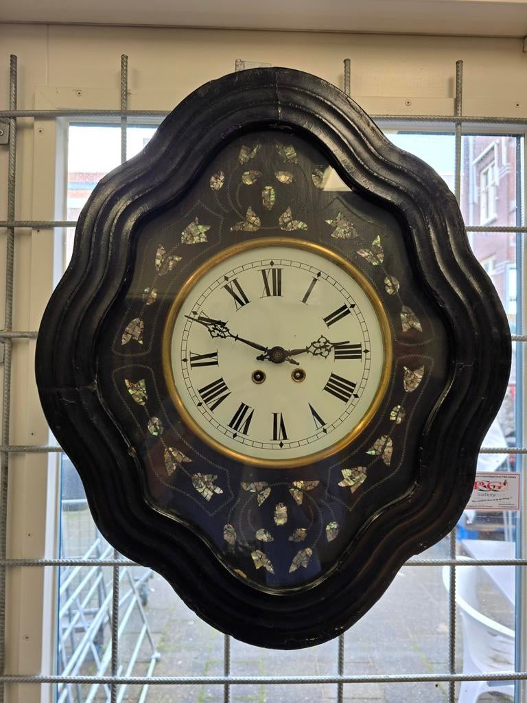 Oeil de Boeuf wandklok, ca 1850, werkt, 60x50x14, Ophalen