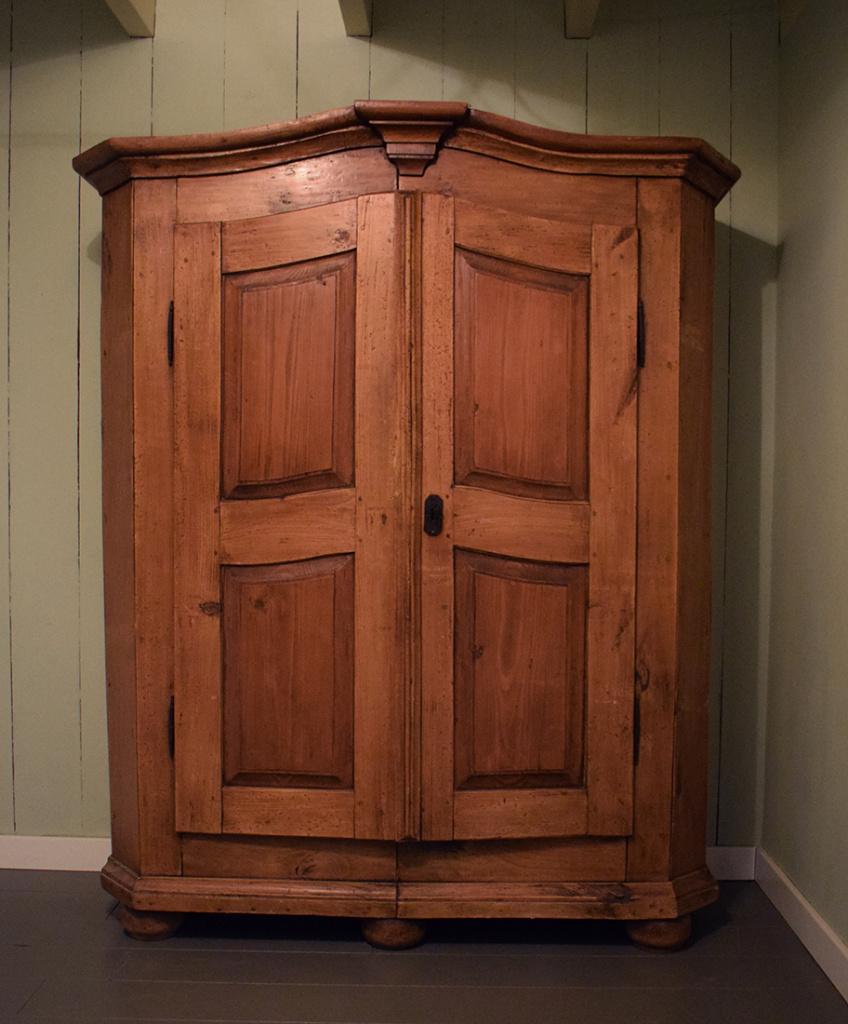 Landelijke legkast, Ophalen