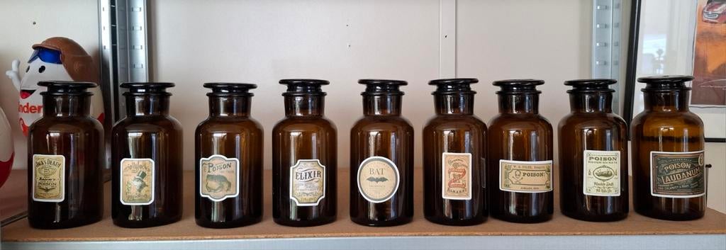 Set van 9 decoratieve apothekerspotten - 18 cm hoog, Antiek en Kunst, Ophalen