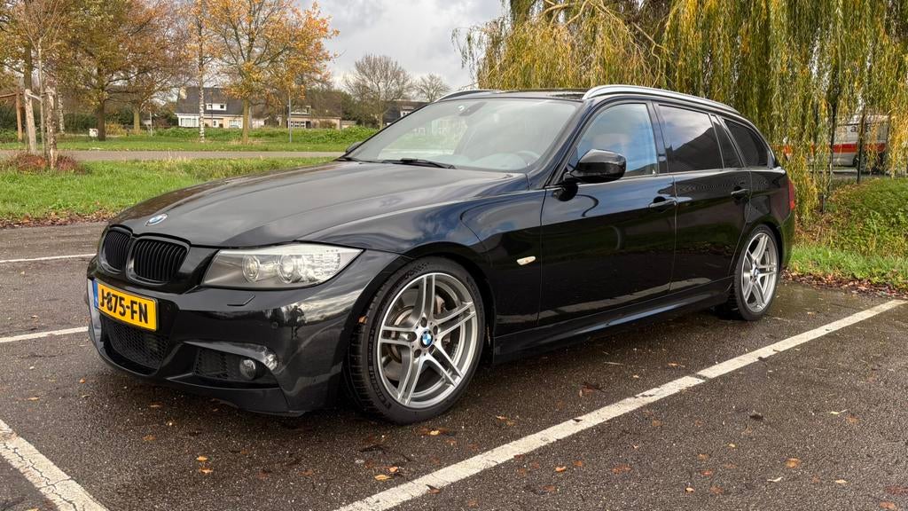 BMW 3-Serie 3.0 I 335 Touring N55 2011, Auto's, BMW, Automaat, Achterwielaandrijving, USB, Zwart