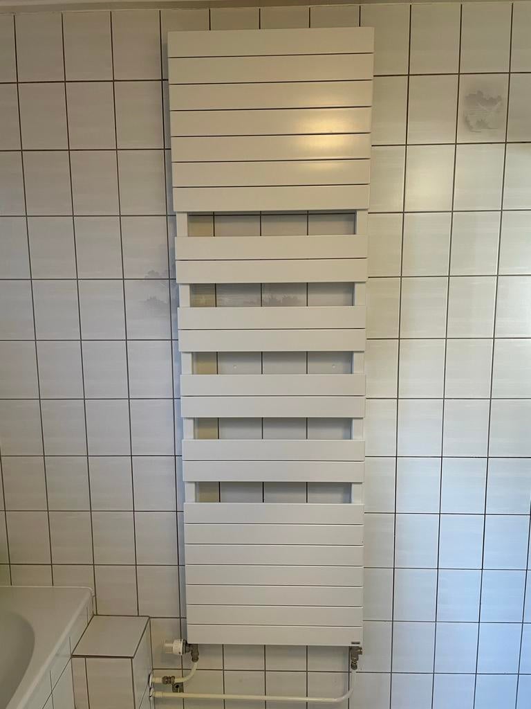 Witte badkamer radiator, Ophalen, Radiator, Minder dan 60 cm, 80 cm of meer