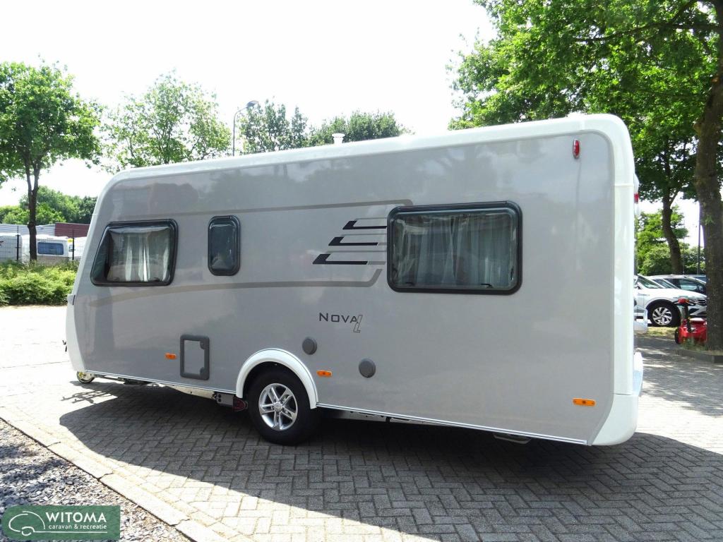 Eriba Nova Light 442 Dit voorjaar op vakantie!, Caravans en Kamperen, Standaardzit, Schokbreker, Bedrijf, Overige typen
