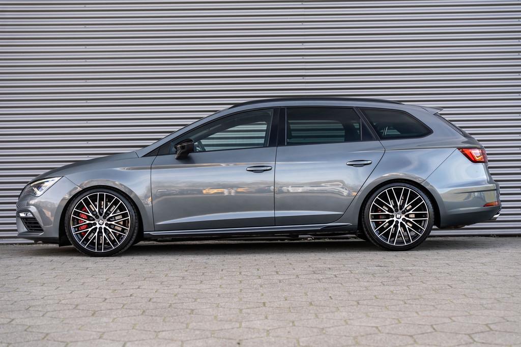 SEAT Leon ST 2.0 TSI CUPRA 300 4DRIVE PERFORMANCE PANO BEATS, Automaat, Gebruikt, Zwart, 4 cilinders