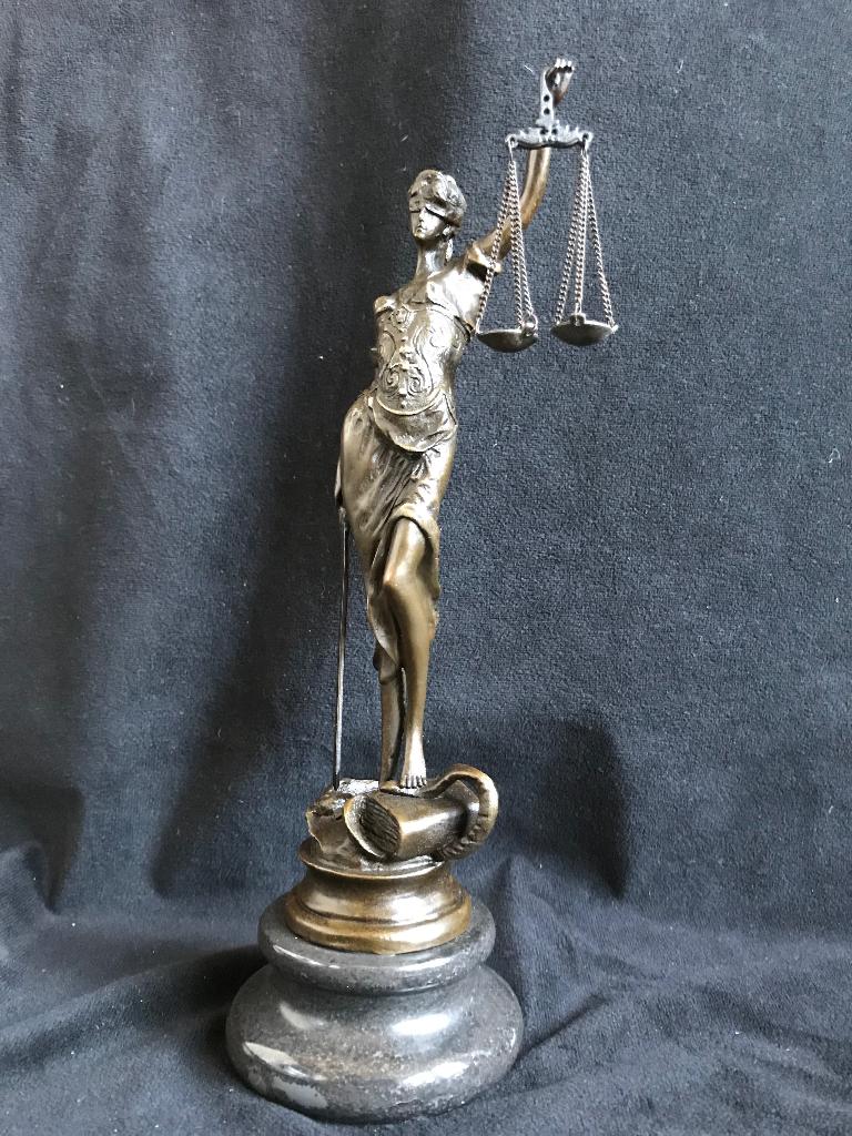 Vrouwe Justitia, ronde sokkel, brons, Ophalen of Verzenden