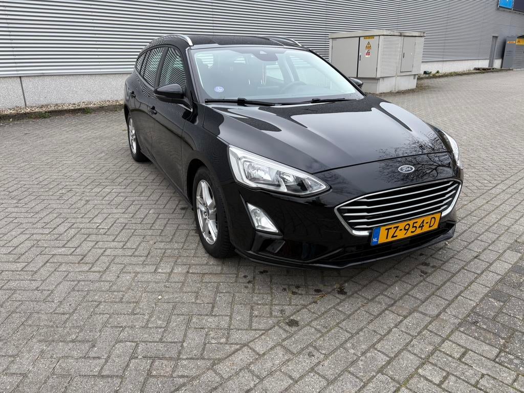 Ford Focus 1.0 Ecoboost 100pk 2018 Zwart trekhaak, Auto's, 1283 kg, 100 pk, Zwart, Origineel Nederlands