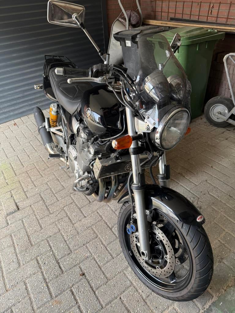 Yamaha 1300 xjr