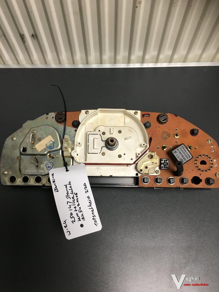 Mercedes W124    1984   Benzine    124 542 0406      Km Tell, Gebruikt, -, -, Ophalen of Verzenden