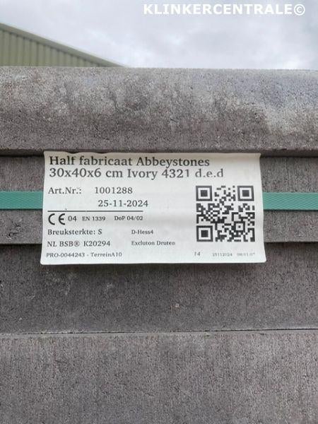 100m2 bruin en ivory beton vlakstenen 30x40x6cm  terrassteen, Tuin en Terras, Tegels en Klinkers, Waalbandijk 155    6651KD  Druten