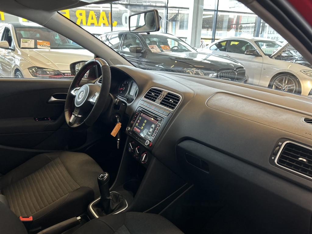 Volkswagen Polo 1.4-16V Highline | Multimediascherm | Achter, Voorwielaandrijving, Zwart, 4 cilinders, Met garantie (alle)