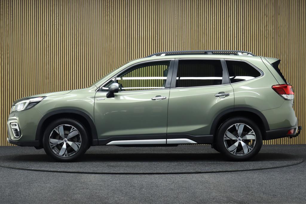 Subaru Forester 2.0i e-BOXER First Edition AWD | Panoramadak, 15 km/l, 4 cilinders, Leder, Bedrijf