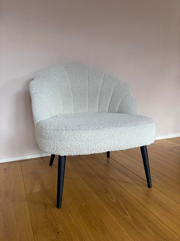 Karwei Fauteuil Vivienne Bouclé Crème, Huis en Inrichting, Fauteuils, Zo goed als nieuw, Stof, 50 tot 75 cm, Minder dan 75 cm