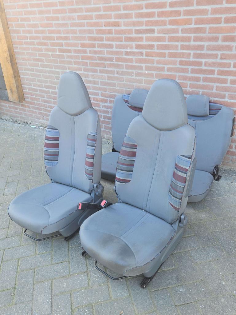 COMPLEET INTERIEUR PEUGEOT 107 / CITROËN C1  / TOYOTA AYGO, Auto-onderdelen, Niet ingevuld, Gebruikt, Citroën, Niet ingevuld