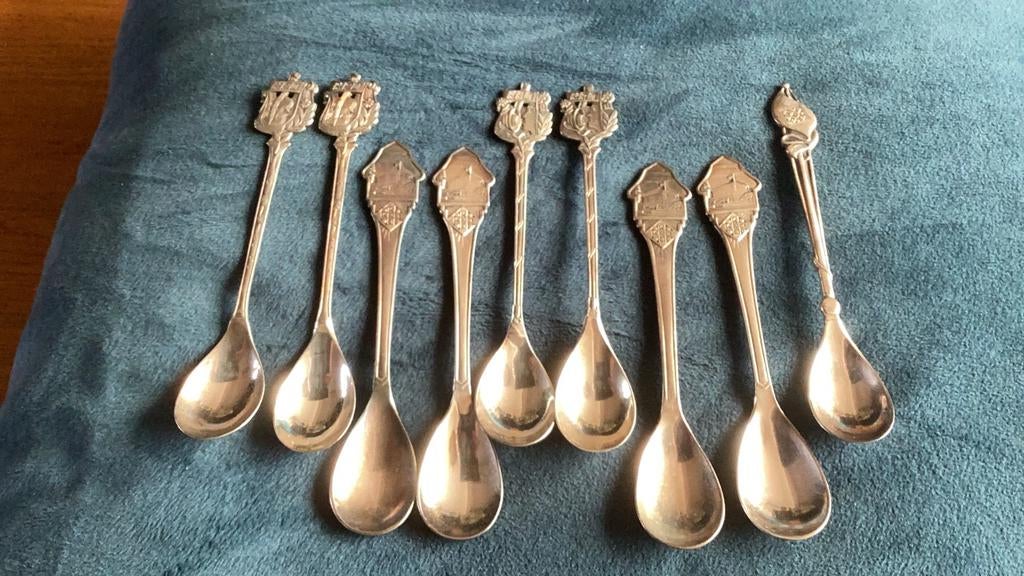 9 verzilverde lepeltjes KRO, Ophalen of Verzenden, Zilver