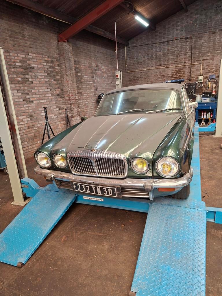 Daimler vanden plas serie 2 1977, Particulier, Te koop