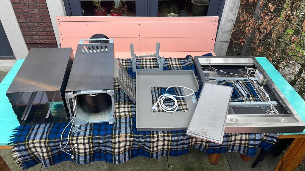 Miele eiland afzuigkap D420 v-6, Ophalen, Gebruikt, 400 tot 600 m³ per uur, Eilandschouwkap