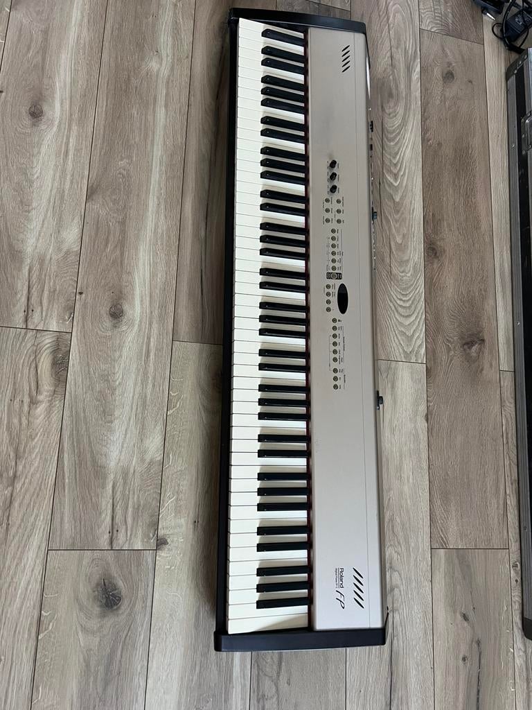 Roland FP-5 Keyboard, Muziek en Instrumenten, Keyboards, Ophalen, Gebruikt, 88 toetsen, Roland