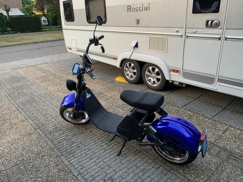 Luqi E-Shopper elektrische scooter met weinig km met kenteke, Ophalen, Zo goed als nieuw, 50 km per accu of meer, Overige merken