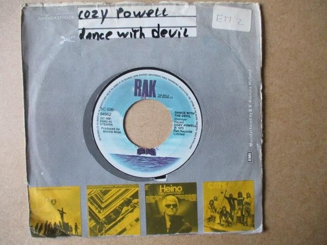 s3861 cozy powell - dance with the devil, Ophalen, Gebruikt, Overige genres, 7 inch