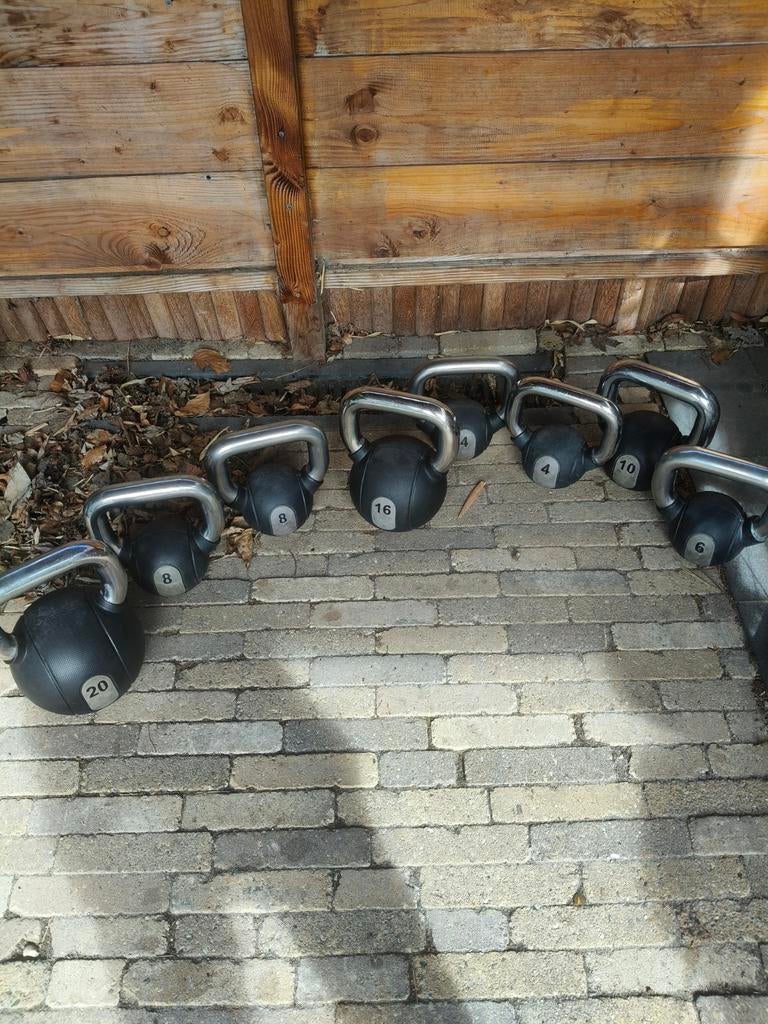 8 x Kettlebells technogym, Ophalen of Verzenden, Zo goed als nieuw, Benen, Kettlebell
