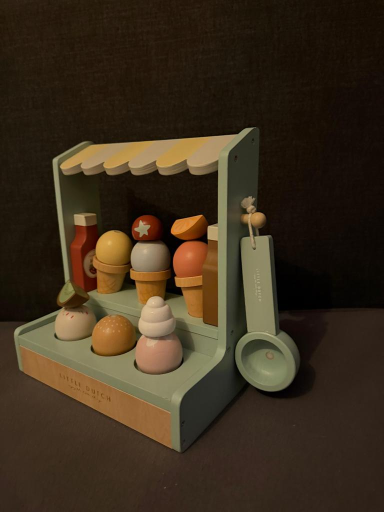 Little Dutch Houten ijssalon met magnetische bolletjes, Ophalen, Zo goed als nieuw, Meubelstuk of Keukentje