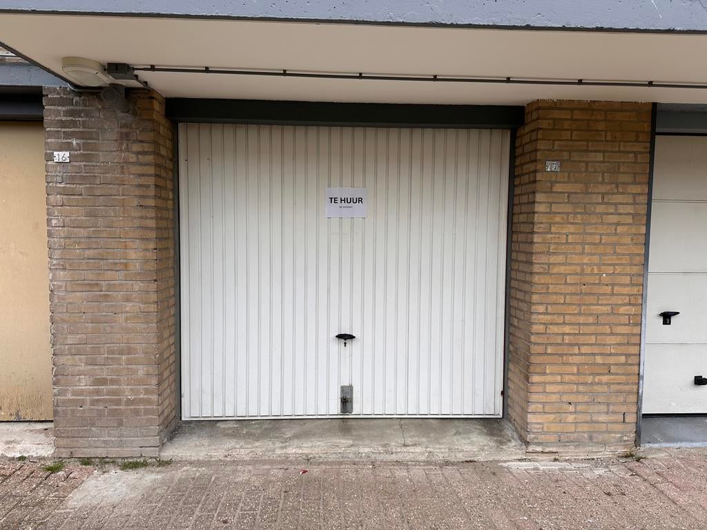 Garagebox te huur Hinkelenoord 15 in Rotterdam, Auto diversen, Autostallingen en Garages