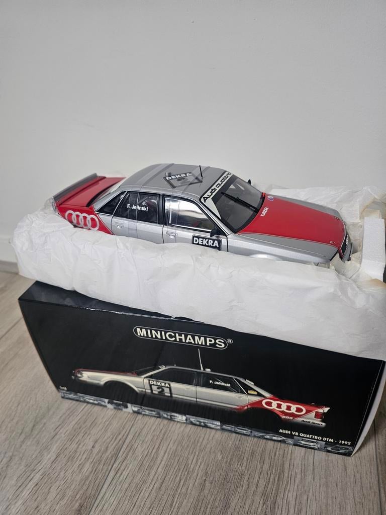 Minichamps Audi V8 Quattro 1992 F. Jelinski 1:18, Ophalen of Verzenden, Nieuw, MiniChamps