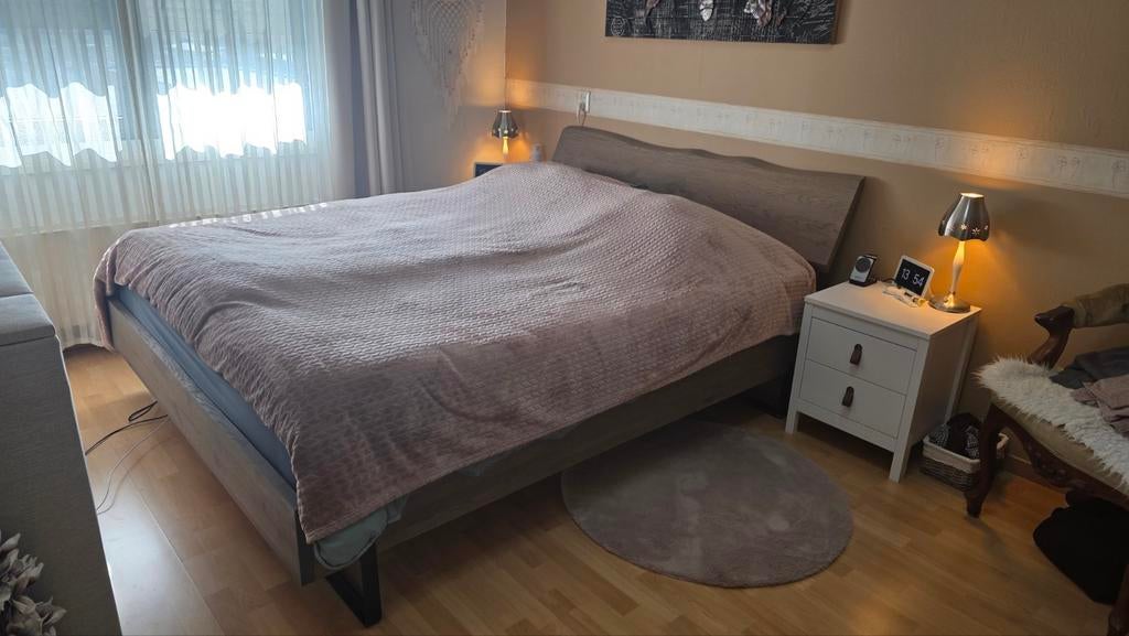 Tweepersoonsbed 1.60 x 200 met hoofdbord, Ophalen, Zo goed als nieuw, Tweepersoons